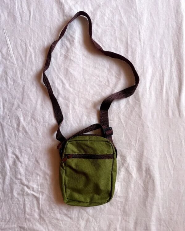 Green sling bag