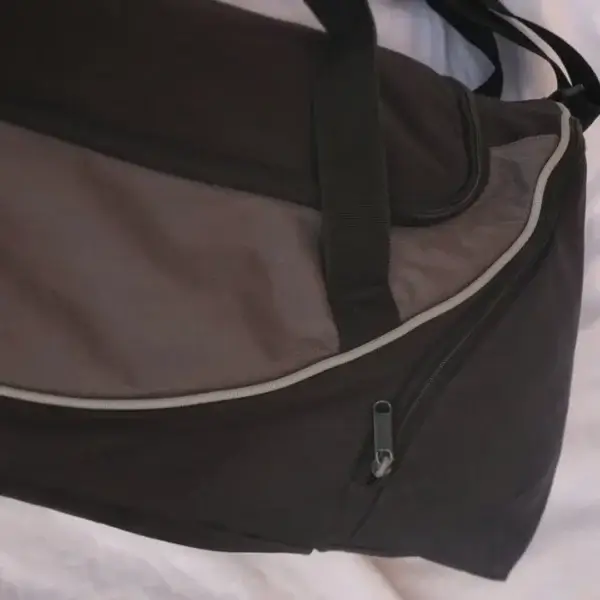 Adidas sports bag - Image 4