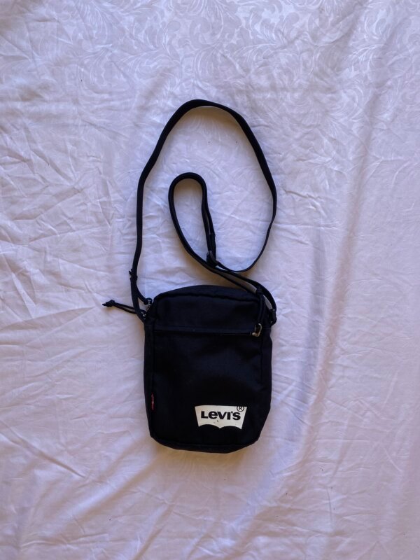LEVIS