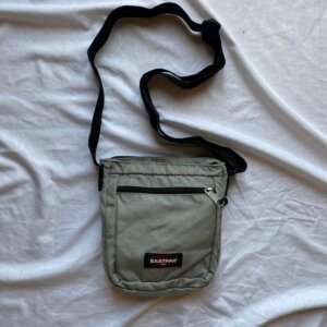 SACOCHE EASTPAK GRISE