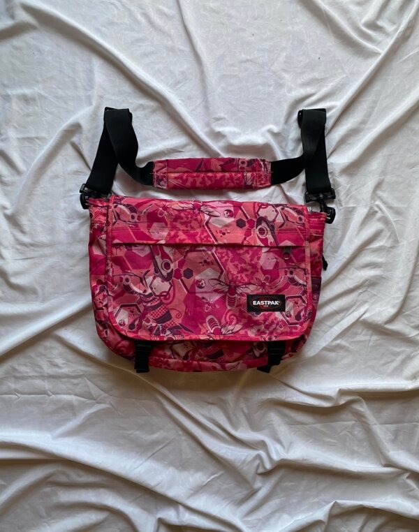 EASTPAK MESSENGER BAG PINK
