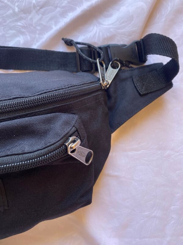 EASTPACK BANANA BLAACK - Image 5
