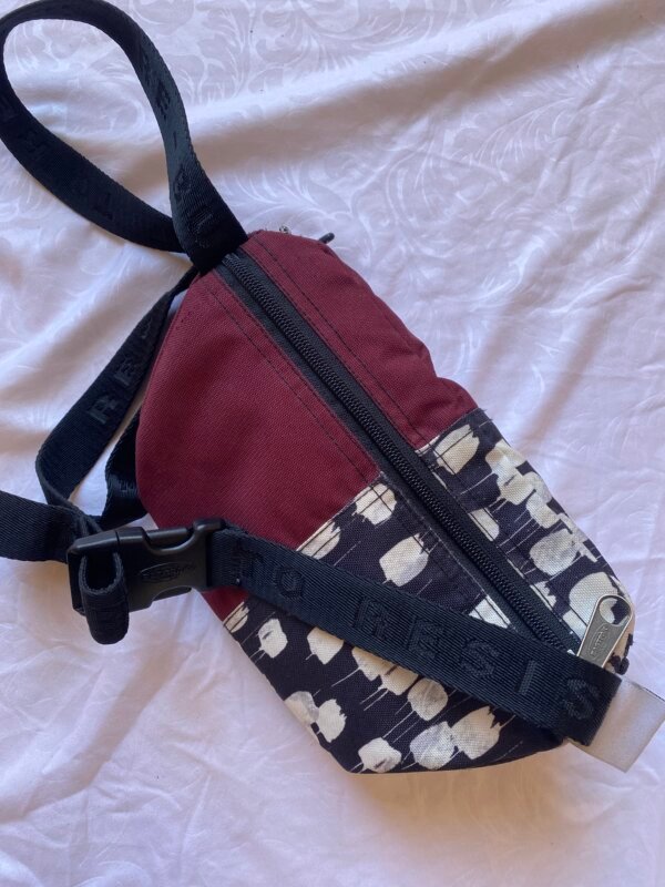 EASTPACK RESIST BANANA - Image 2