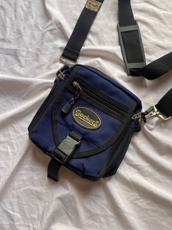 DOCKERS - Image 2