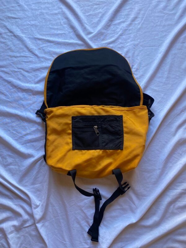 EASTPAK MESSENGER BAG - Image 3